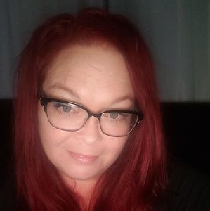 Meet your Posher, Cynthia